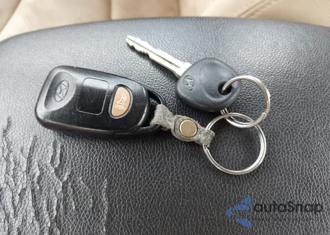 2011 Hyundai Elantra Gls (Ulsan Plant) из США, поврежденный, VIN KMHDH4AE6BU106746